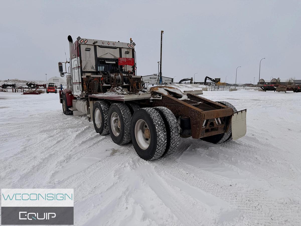 Used 2015 Peterbilt 367 Tri Drive Winch Truck