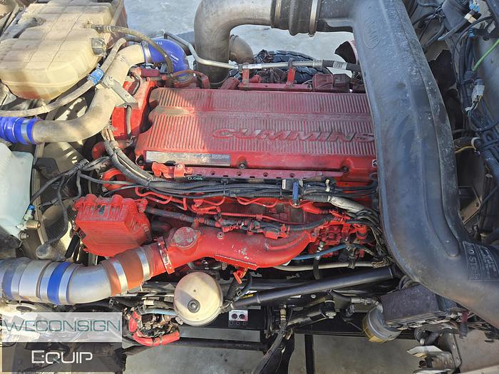 Used 2013 Peterbilt 367 Sleeper Winch Truck