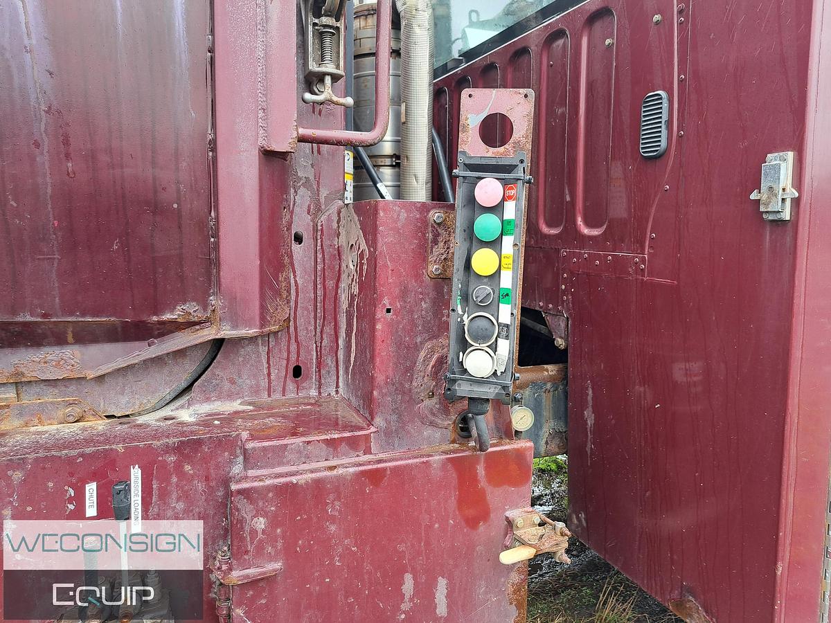 Used 2014 Freightliner M2 106 Sideload Refuse Unit