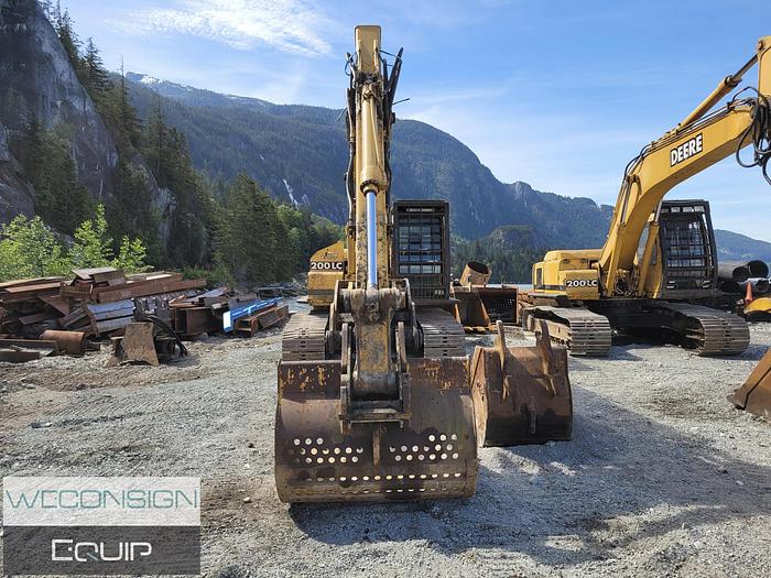 Used 2001 John Deere 200LC Excavator