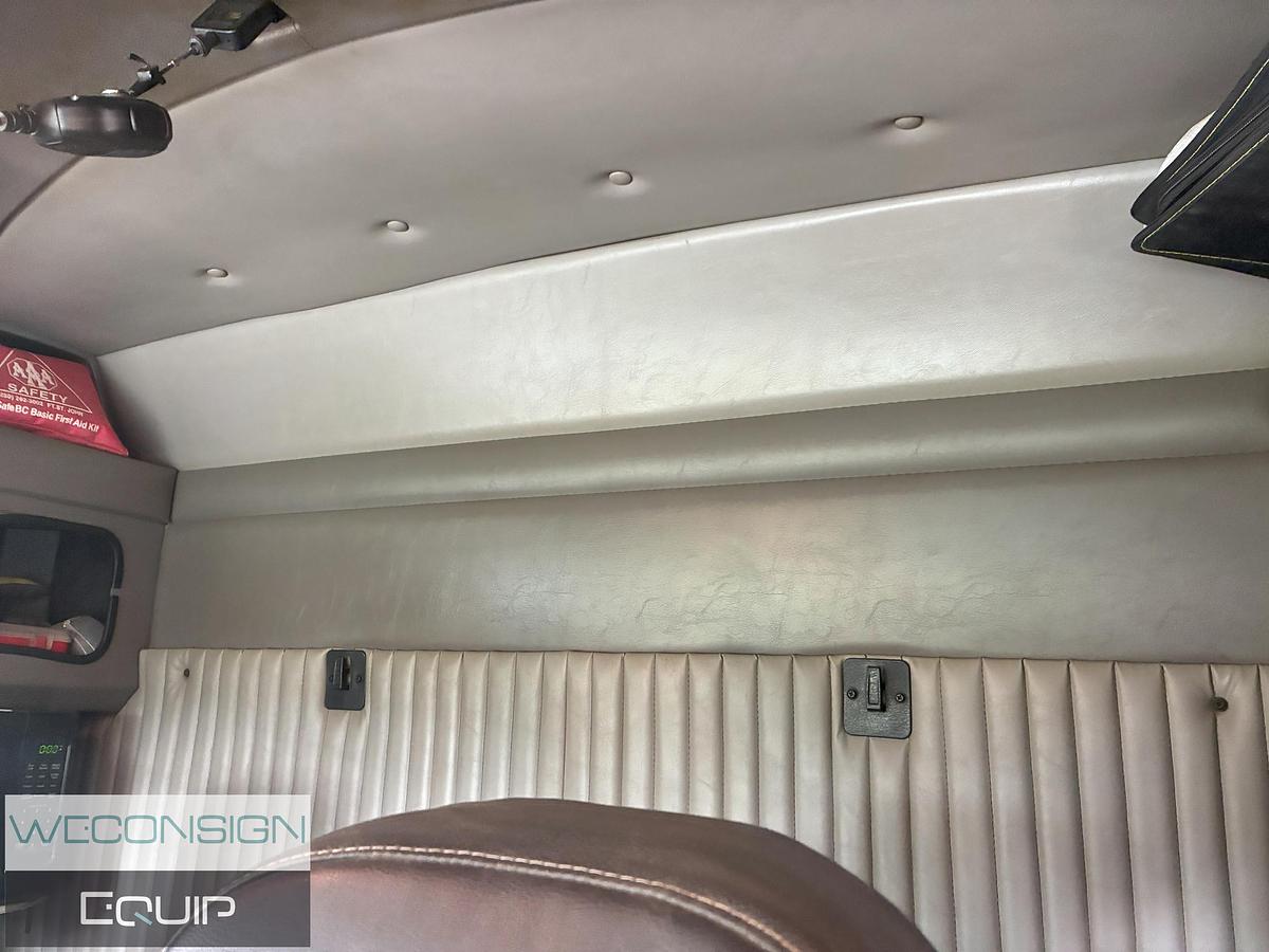 Used 2010 Kenworth T800 Tri Drive Combo Vac