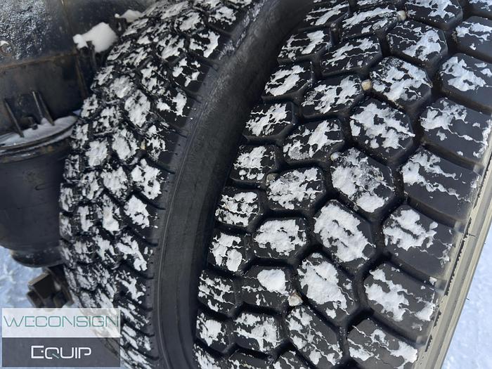 Used 2004 Kenworth T800 36Ton Knuckle Picker