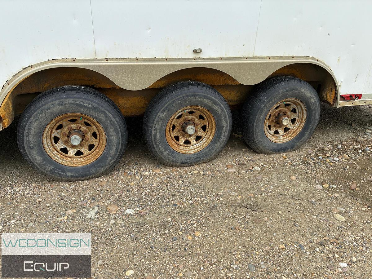 Used 2007 Wells Cargo Enclosed Doghouse Trailer