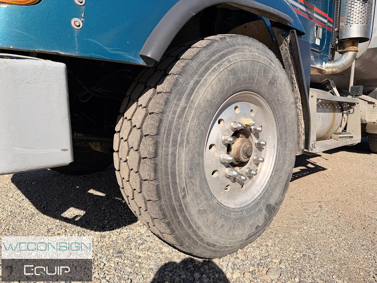 Used 1997 Freightliner USF-1E TA Dump Truck
