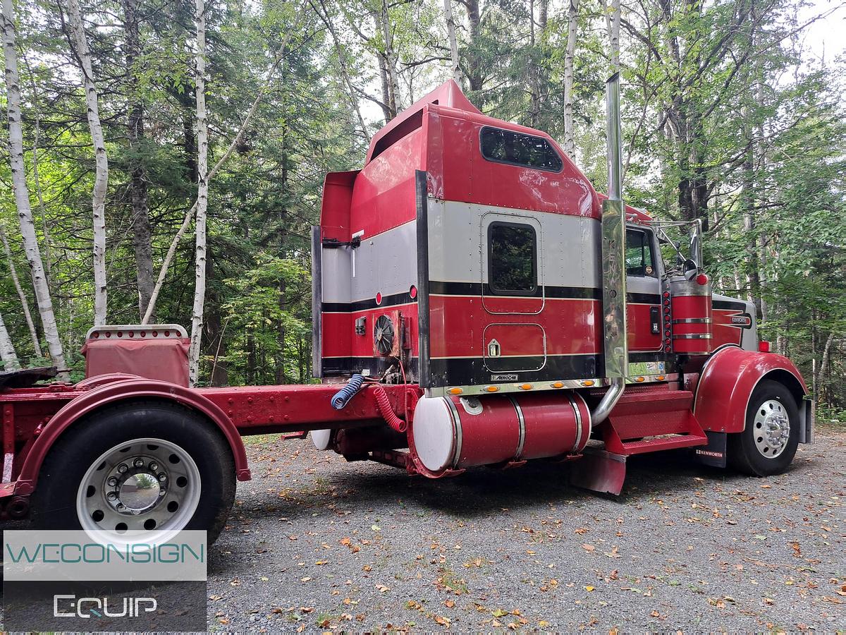 Used 2006 Kenworth W900L Sleeper Tractor