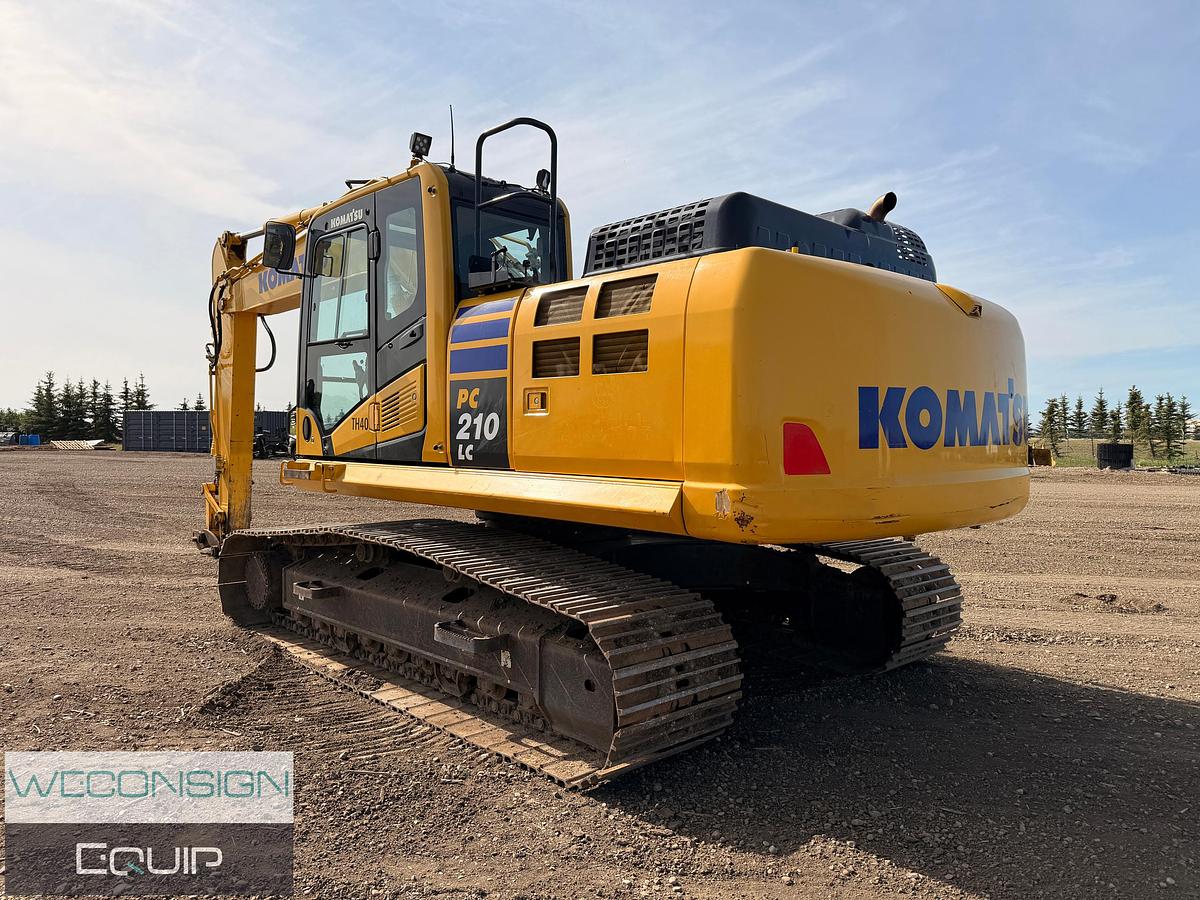 Used 2021 Komatsu PC210LC Excavator