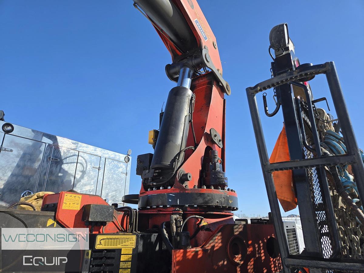 Used 2014 Peterbilt 367 Tan Tri 30 Ton Knuckle Boom Truck