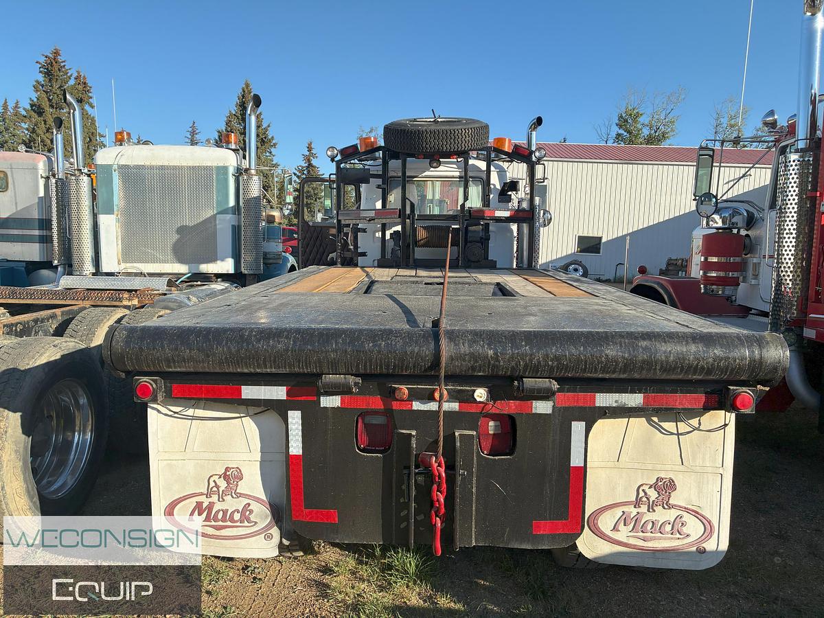 Used 1986 Mack Single Bed Truck