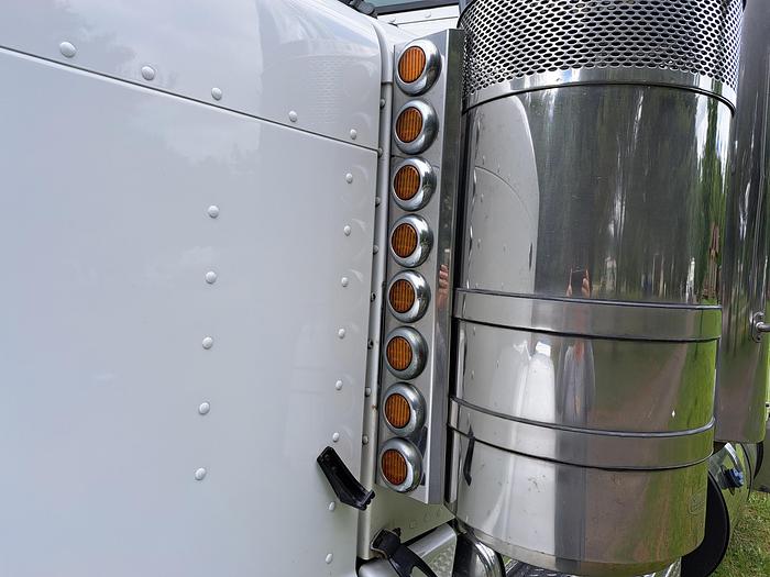 Used 2020 Peterbilt 389 With SUPER 40s HWY Truck Tractor (01665)