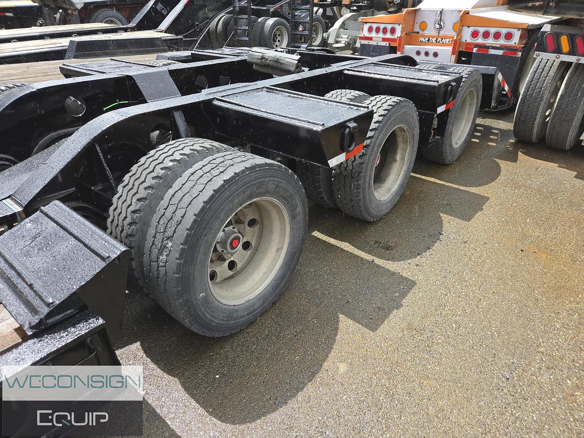 Used 2005 K-Line 60 Ton Lowbed Trailer and Jump Jeep