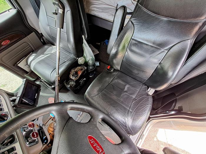 Used 2022 Peterbilt 389 With SUPER 40s HWY Truck Tractor