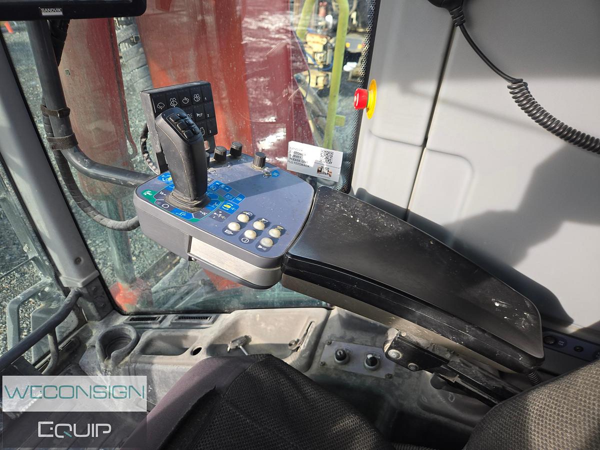 Used 2023 Sandvik DX900i T4 Crawler Mounted Drill