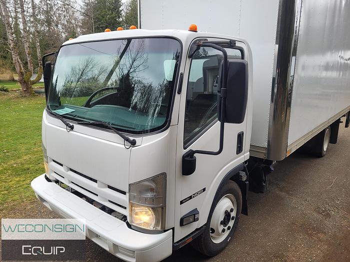 Used 2011 Isuzu NPR 18' Box/Van
