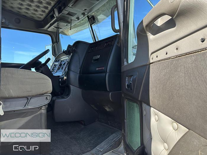 Used 2012 Kenworth T800 Tri-Drive TC407 Tank Truck - #02042