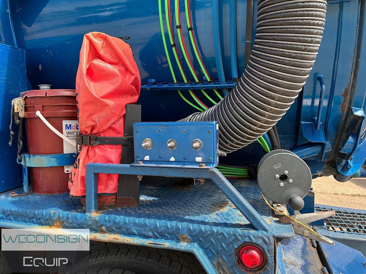 Used 2002 Kenworth W900 Combo Vac Truck