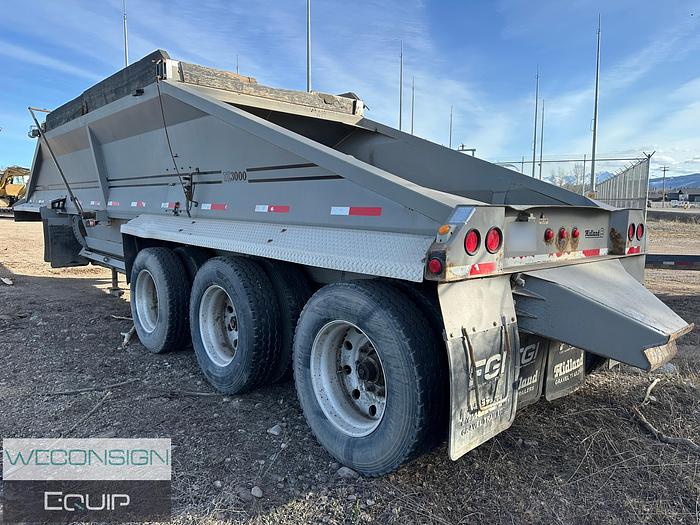 Used 2007 Midland MG38TC3000 Tridem Belly Dump
