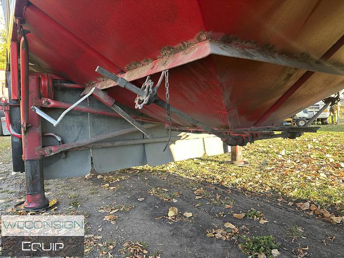 Used 2012 Doepker Super B Grain