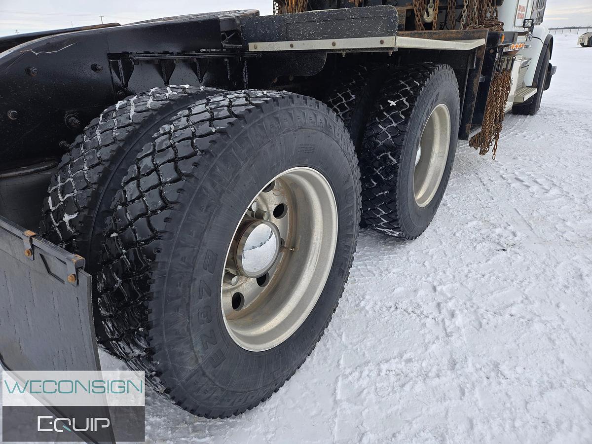 Used 2018 Peterbilt 367 Winch Truck