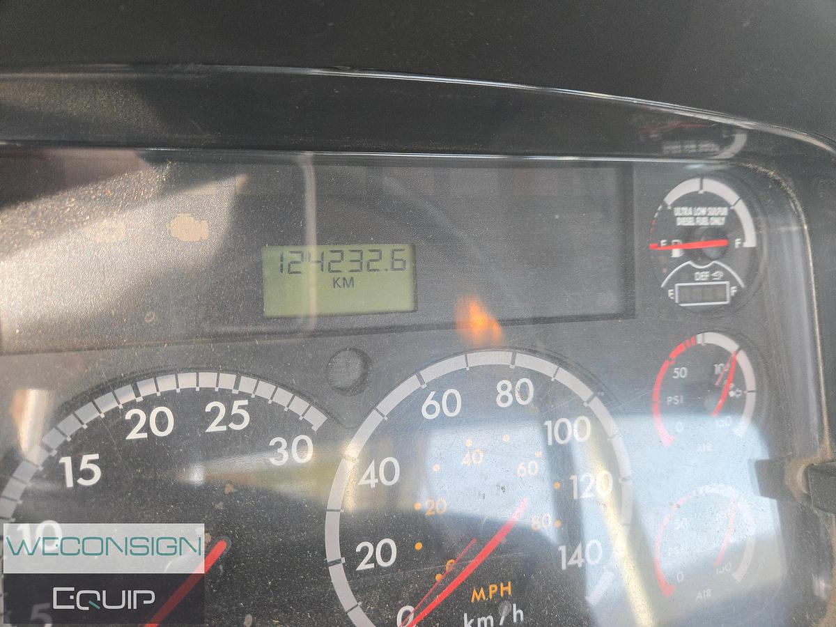 Used 2013 Freightliner 114SD TA Digger Truck