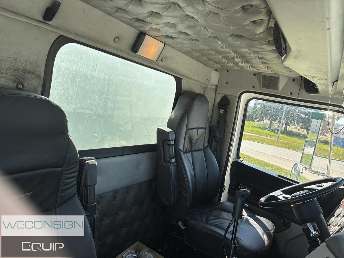 Used 2013 Western Star 4900SB