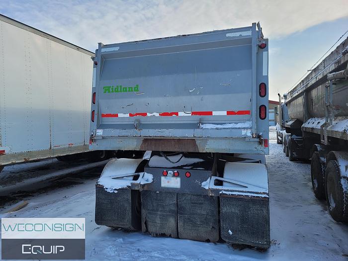 Used 2016 Midland SK3400 X Dump/Gravel