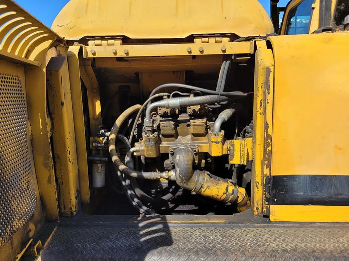 Used 1997 John Deere 200LC  Excavator