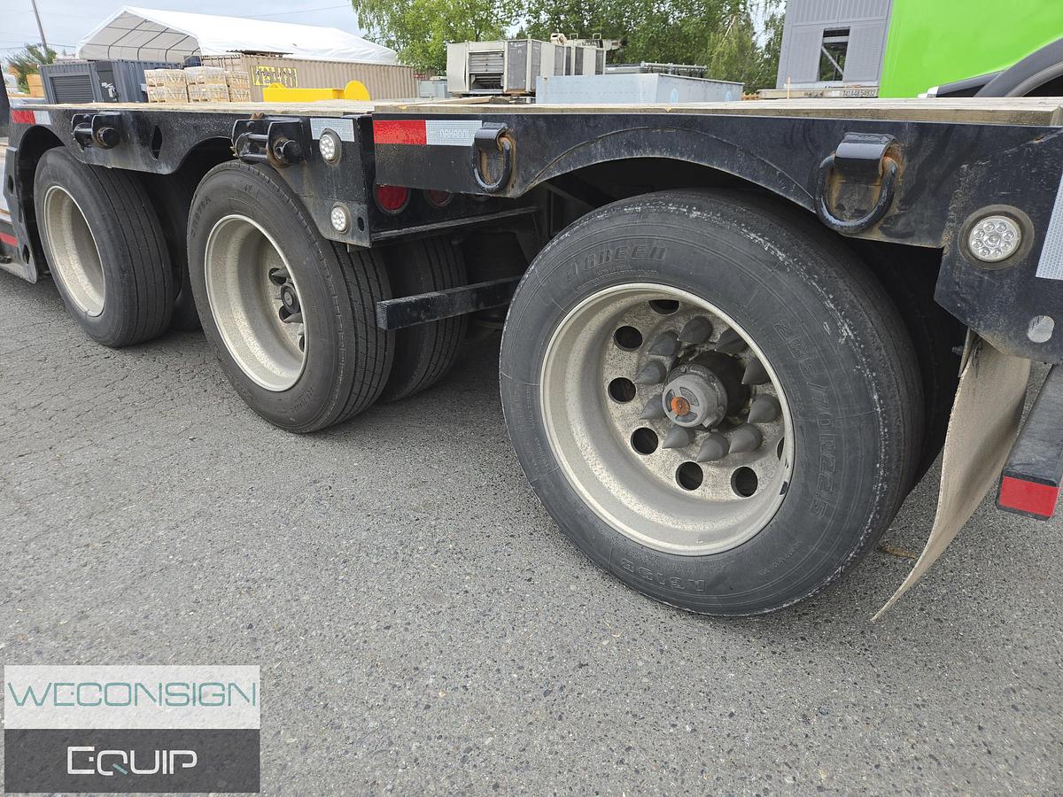 Used 2011 XL Tri-Axle RGN Lowbed