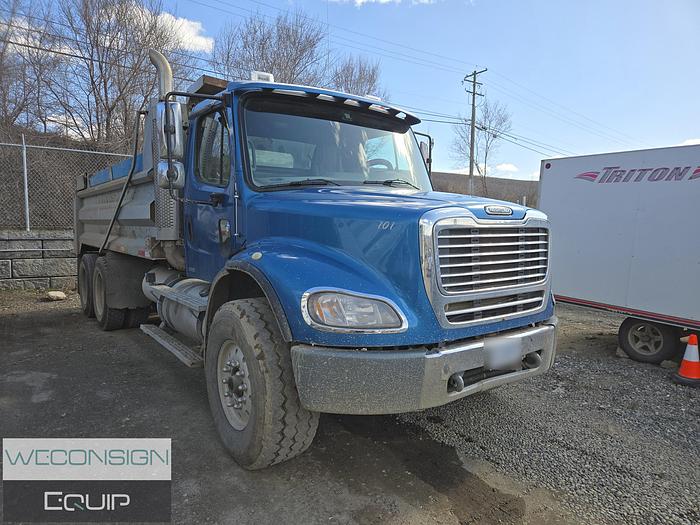 Used 2005 Freightliner M2112 TA Dump Truck