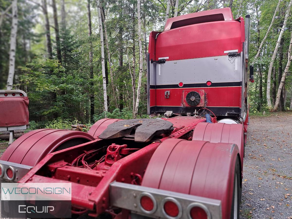 Used 2006 Kenworth W900L Sleeper Tractor