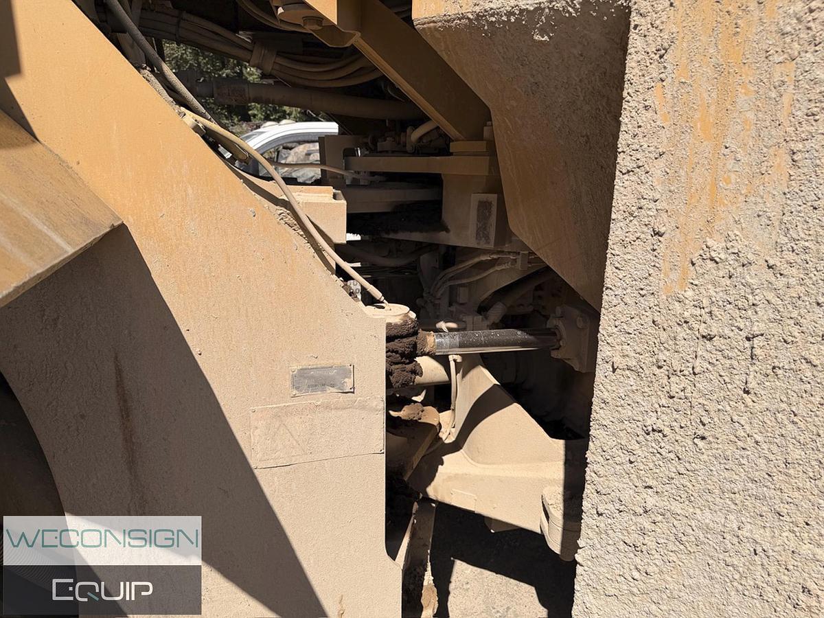 Used 1999 CAT 988F Wheel Loader