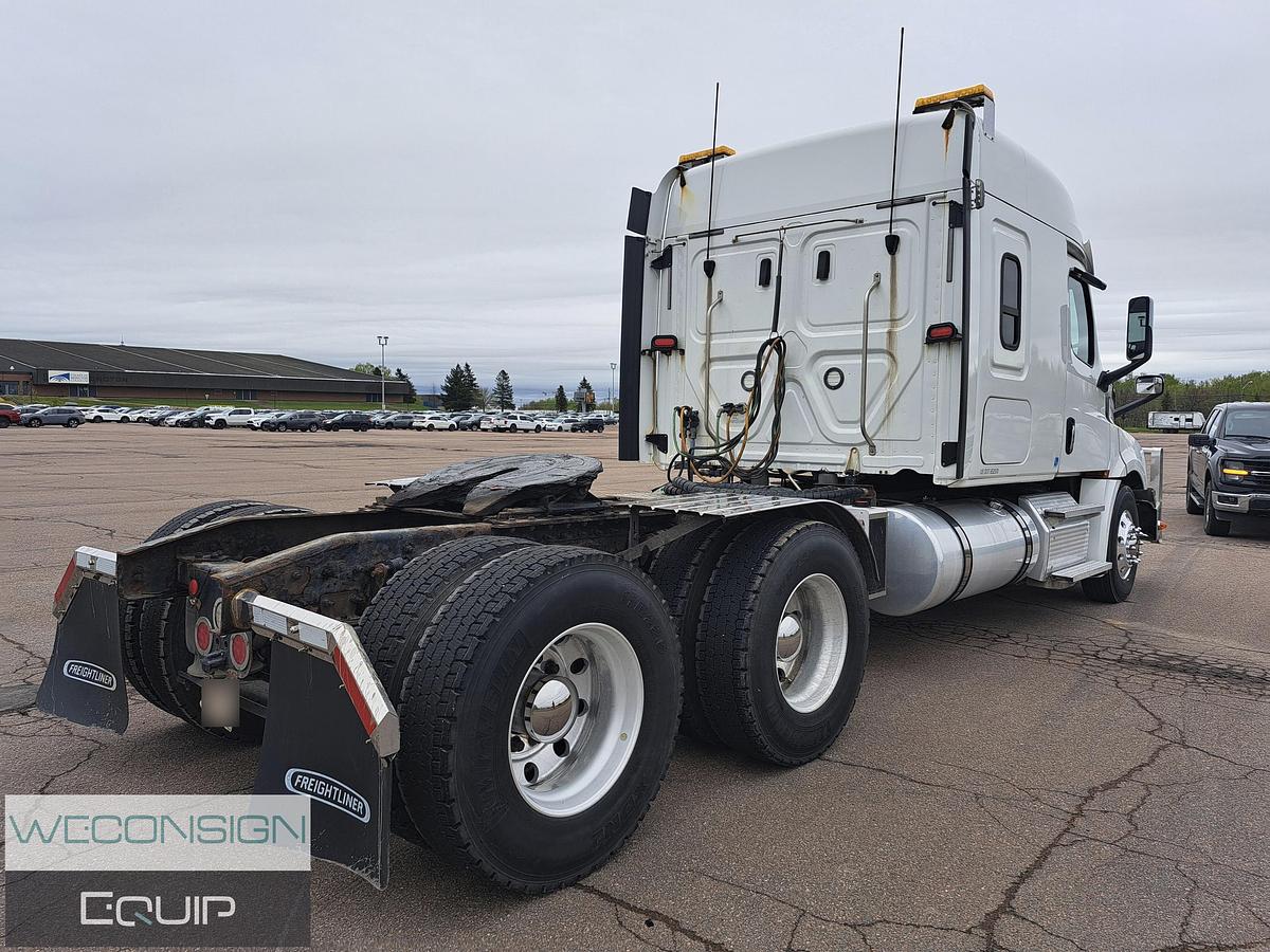 Used 2020 Freightliner Cascadia