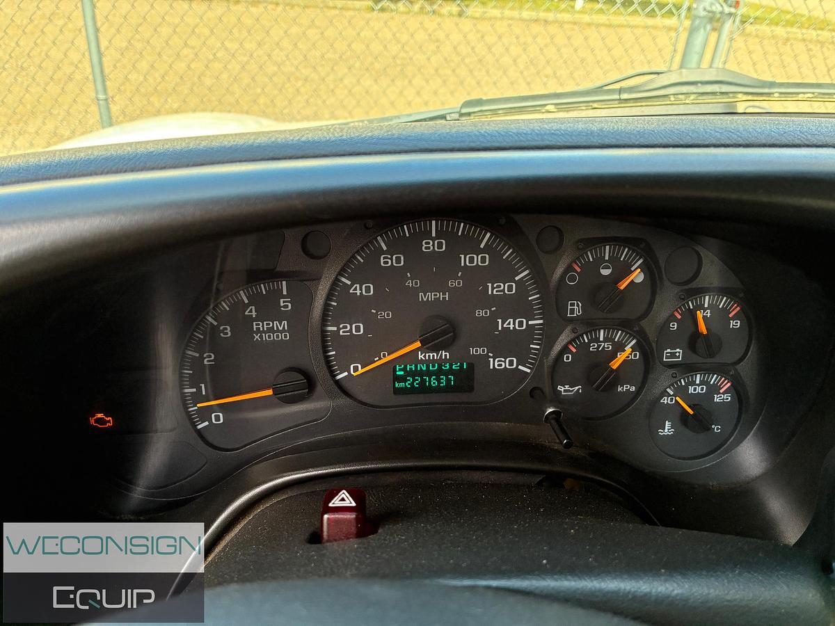 Used 2006 GMC 5500 Flat Bed Truck