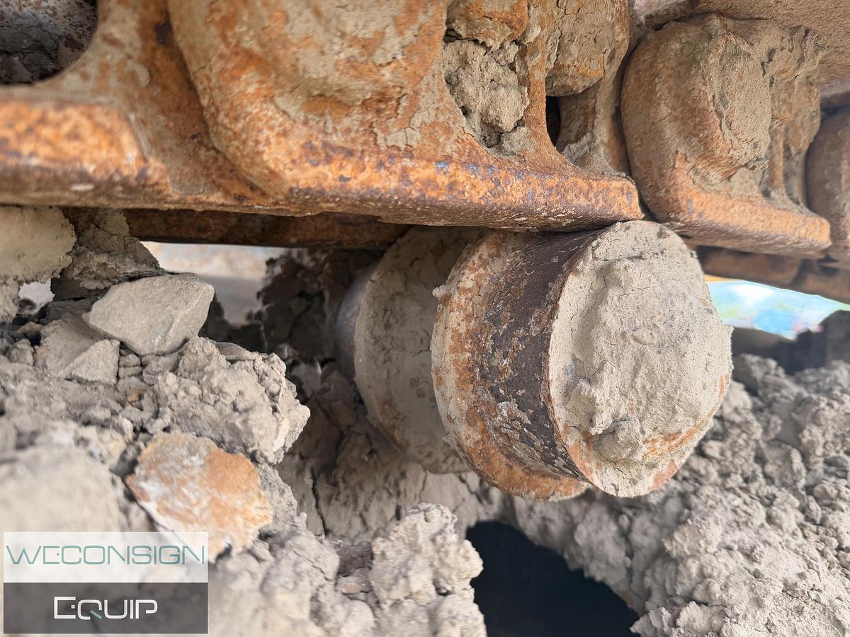 Used Komatsu PC170LC-11