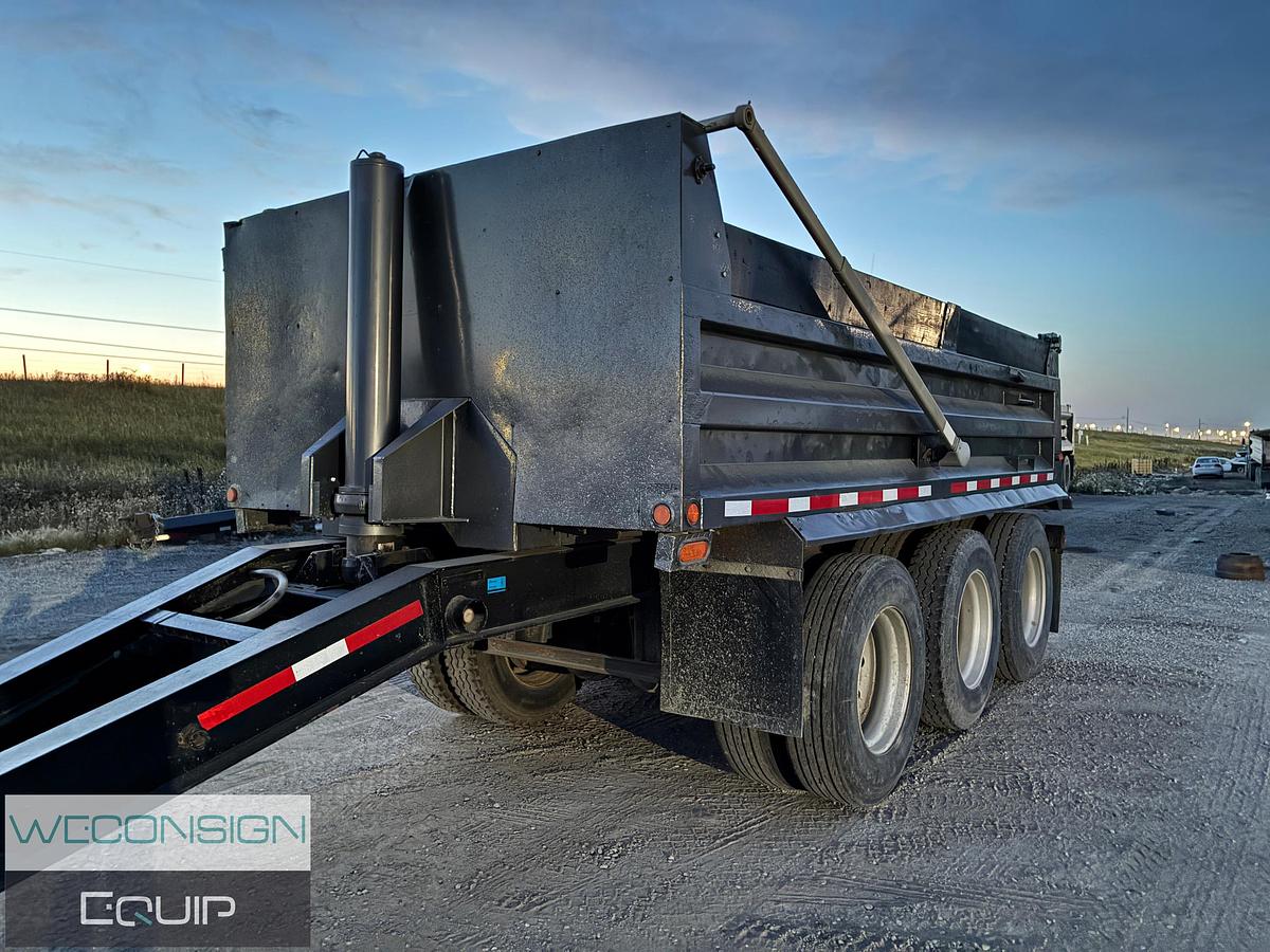 Used 2005 Kenworth T800B Dump Truck