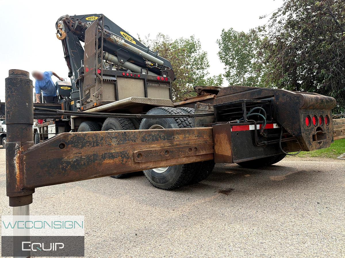 Used 2007 Freightliner FLD120SD 35 Ton Knuckle Boom Truck
