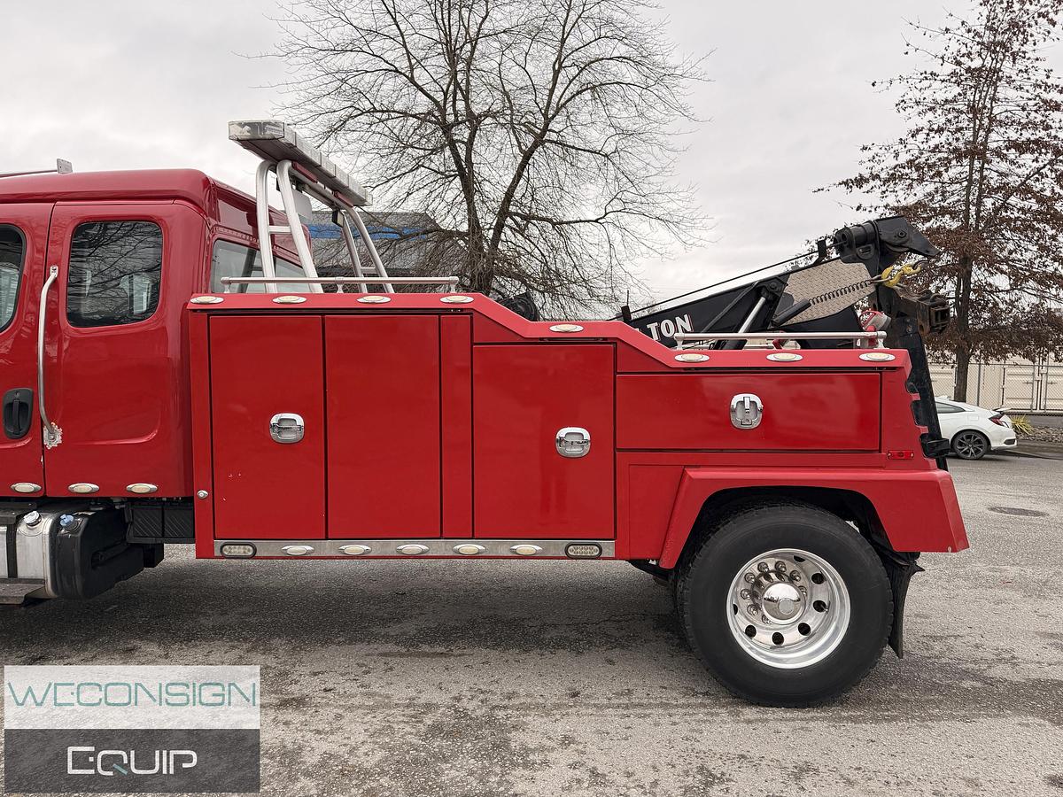 Used 2014 Freightliner M2106 Tow Truck/ Wrecker Truck