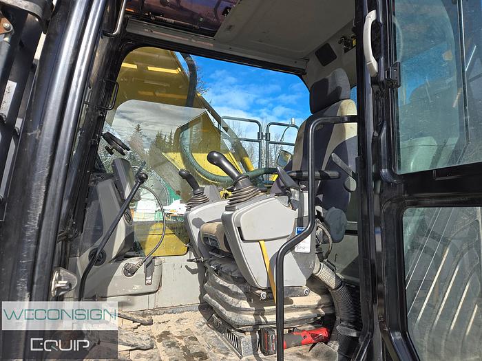 Used 2017 CAT 330FL Excavator