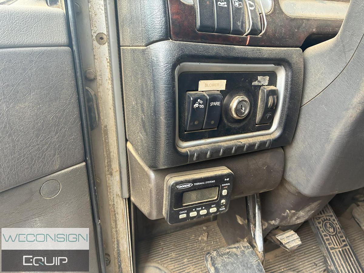 Used 2010 Kenworth SMV01