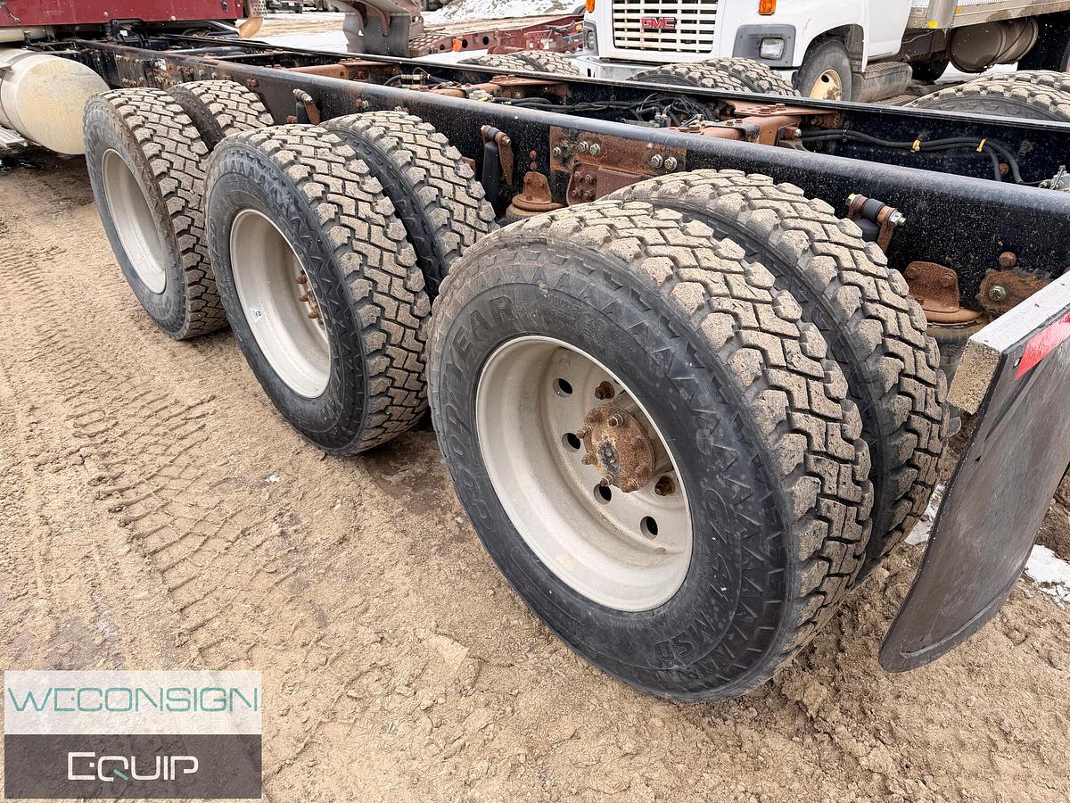 Used 2017 Kenworth T880