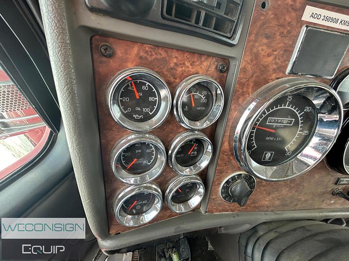 Used 2004 Kenworth T800 Picker Truck