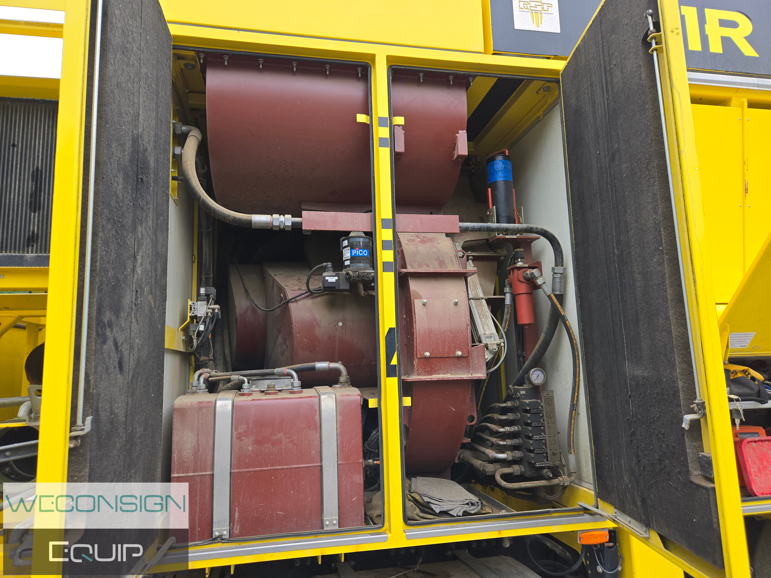 Used 2017 Kenworth T800 Tandem Axle Air Vac