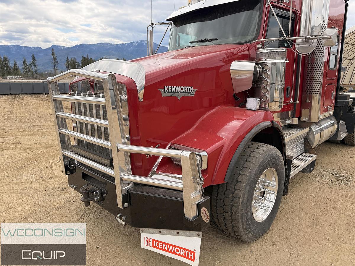 Used 2009 Kenworth T800 Winch Truck