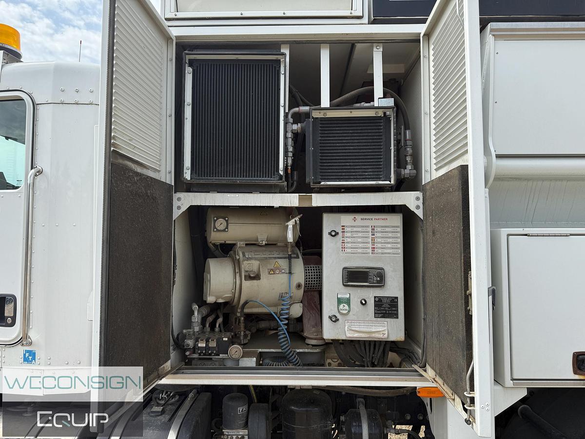 Used 2019 Kenworth T800 Air Vac