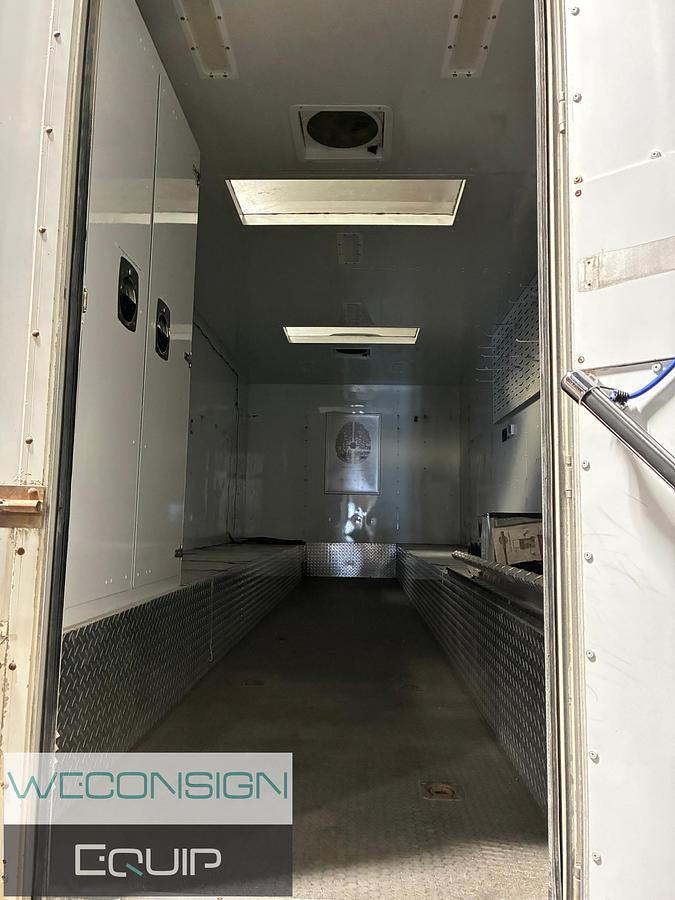 Used 2015 Kenworth T370 Van Truck