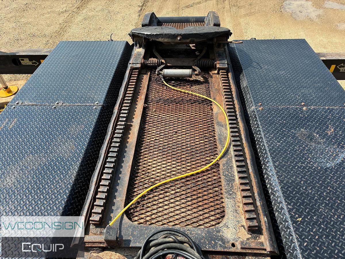 Used 2006 Kenworth T800 35T Picker Truck