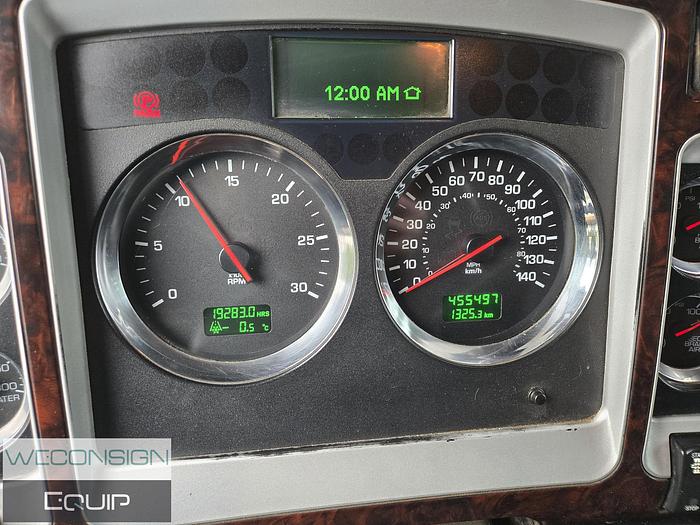 Used 2017 Kenworth T800 TA Wet Kit Tractor