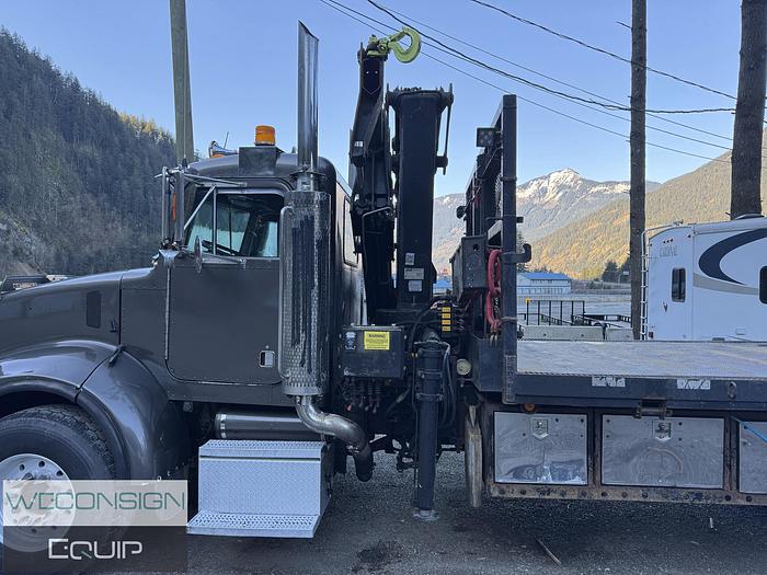 Used 2003 Peterbilt 330 TA Knuckle Picker/ Boom Truck