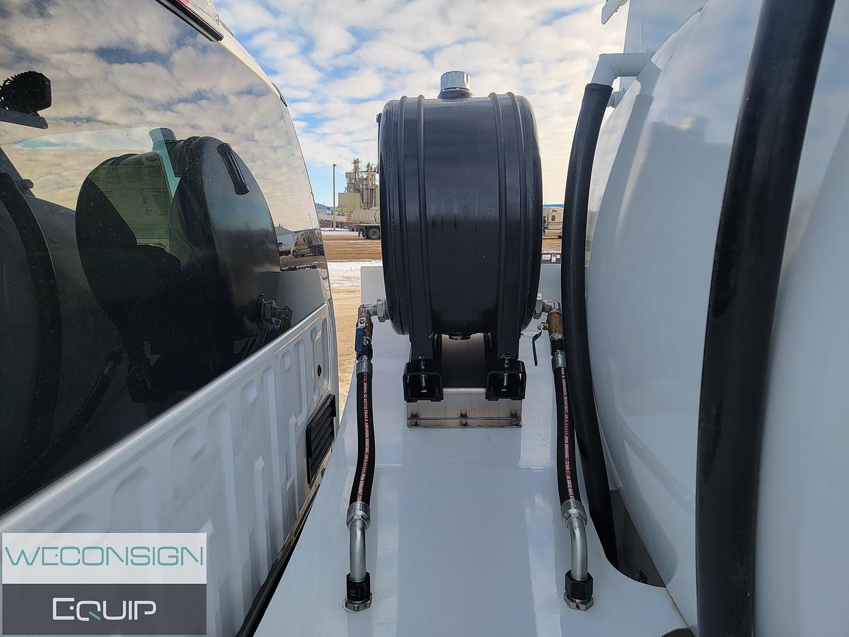 Used 2025 Ford F550 Lube Truck