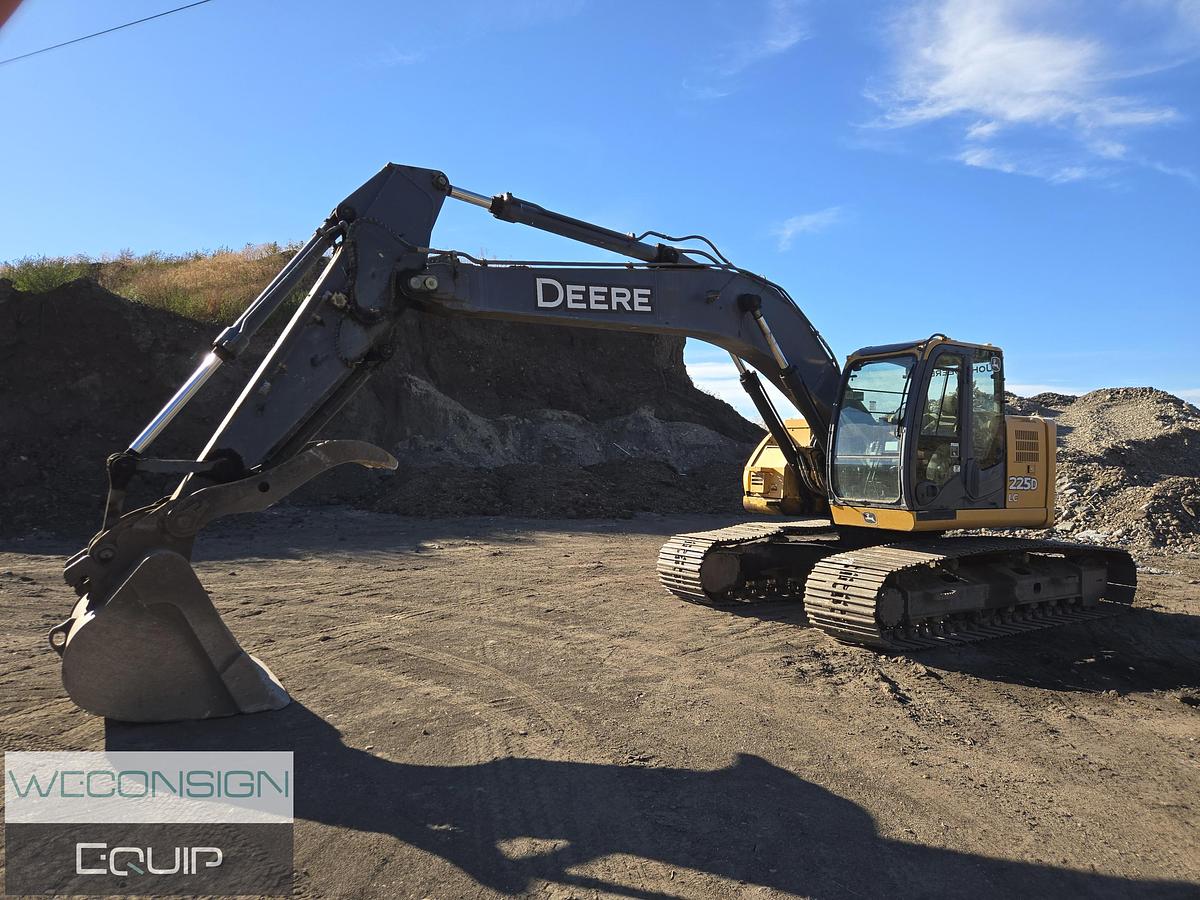Used 2011 John Deere 225D LC