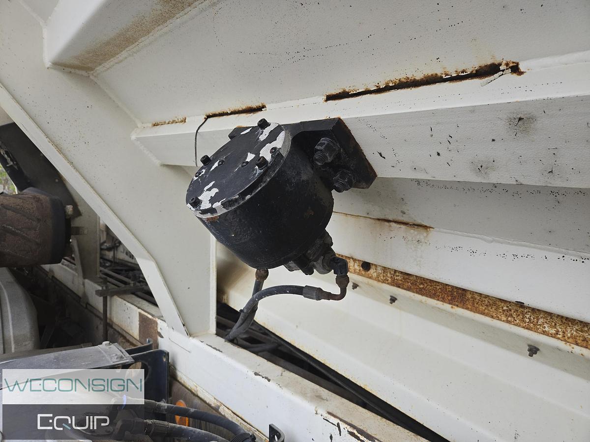 Used 2008 Kenworth T800 Tri Drive Stone Slinger